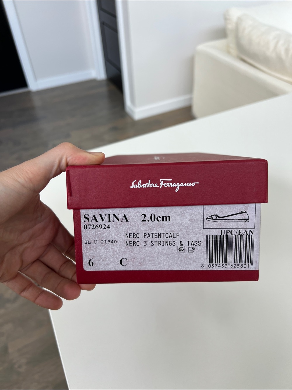 Salvatore Ferragamo savina black patent leather cushioned ballet flats with bows - Picture 3 of 10